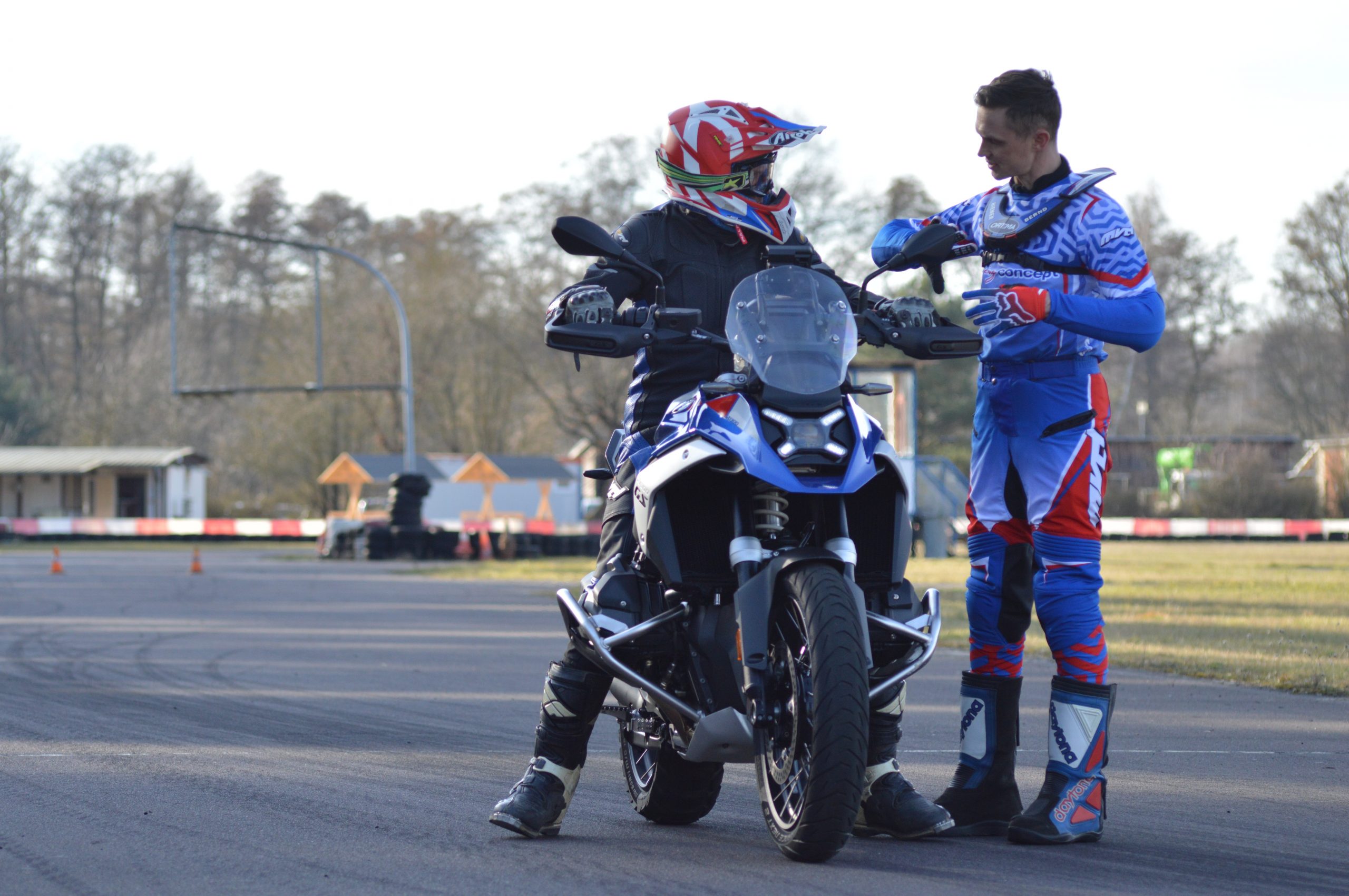 1-Tages-Onroad Motorrad Kurventraining | Fahrsicherheit & Fahrspaß | Rathenow – Bild 4