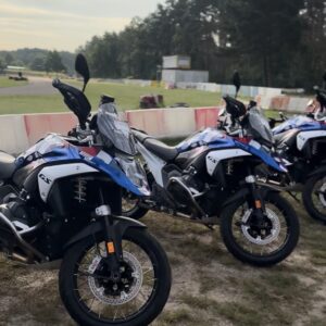 BMW R 1300 GS Mietmotorrad Kartbahn!!